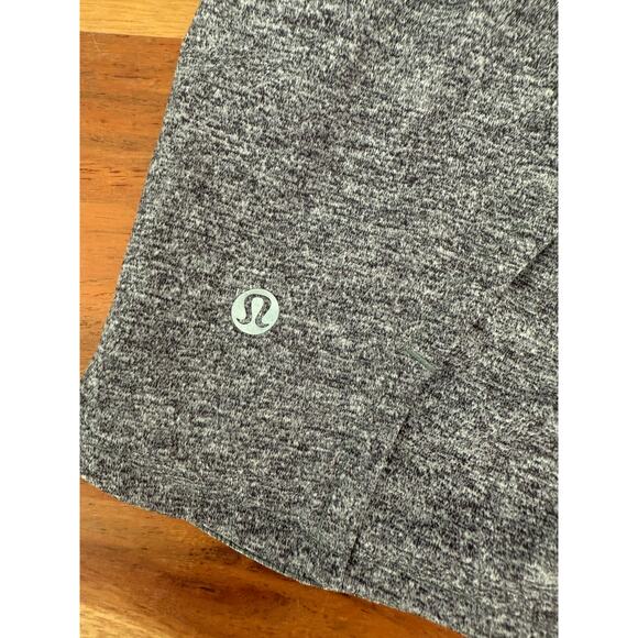 Lululemon Speed Up 4” Inseam Athletic Gray Black Shorts Size 8 - Picture 5 of 6